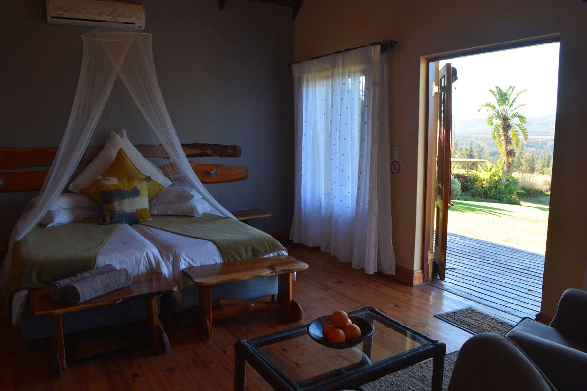 Addo Dung Beetle Guest Farm - Luxury Chalet 3 (9)